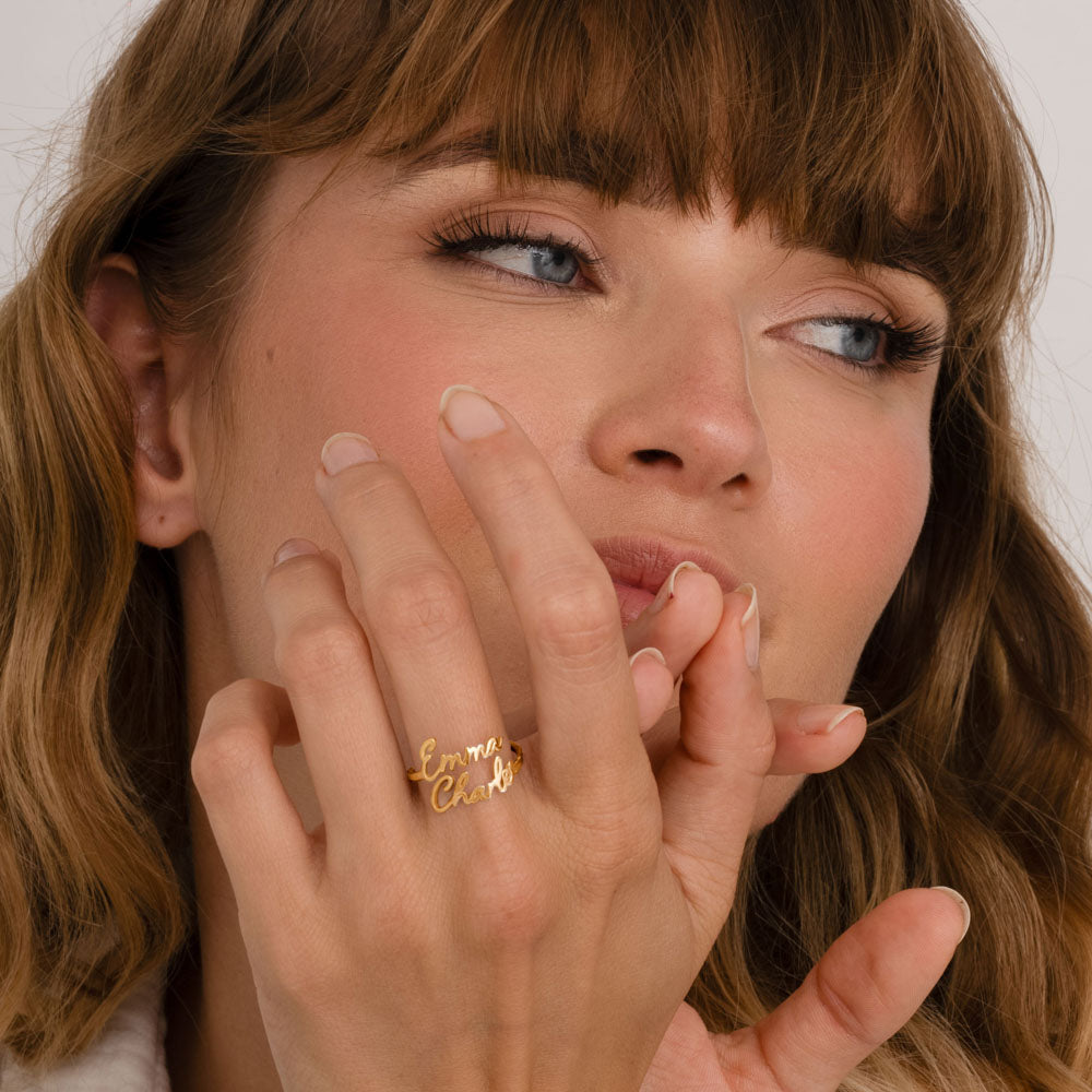 Anello personalizzato con 1 a 4 nomi incisi 
